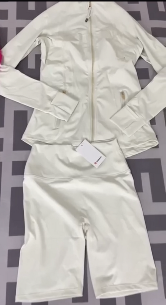 “LULULEMON”